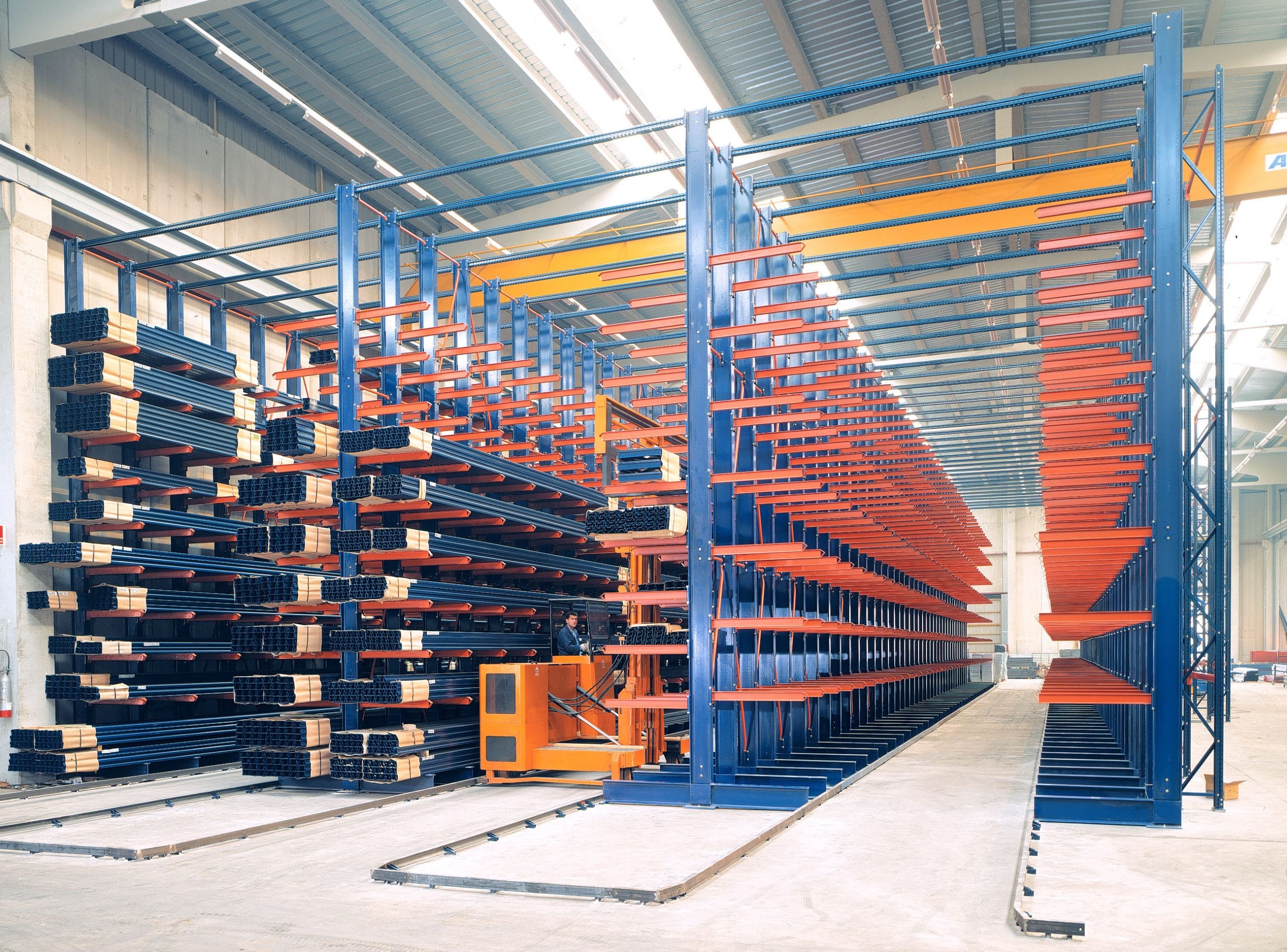 empty pallet rack